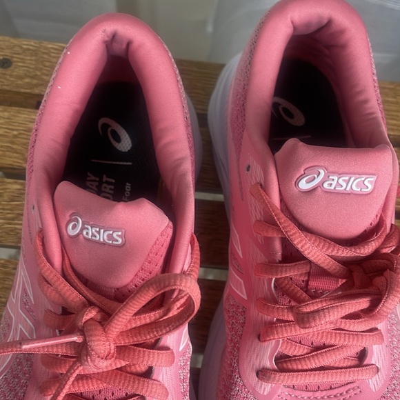 7.5 ASICS GT Express 2 Pink Running Shoes SKU # 270 - Picture 4 of 8